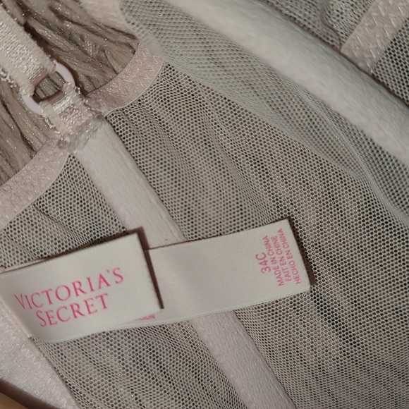 Victoria's secret lingerie - Picture 4 of 7